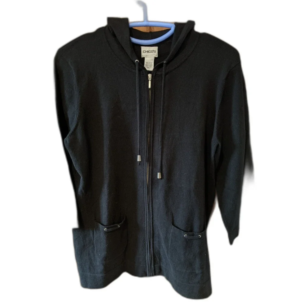 Chico's Zenergy Black Zip Up Hoodie Sweater Eyelet Pockets Sz 1/M/8 Whimsigoth